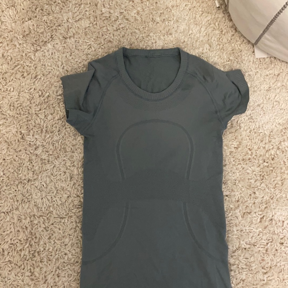 Lululemon swiftly tec short sleeve